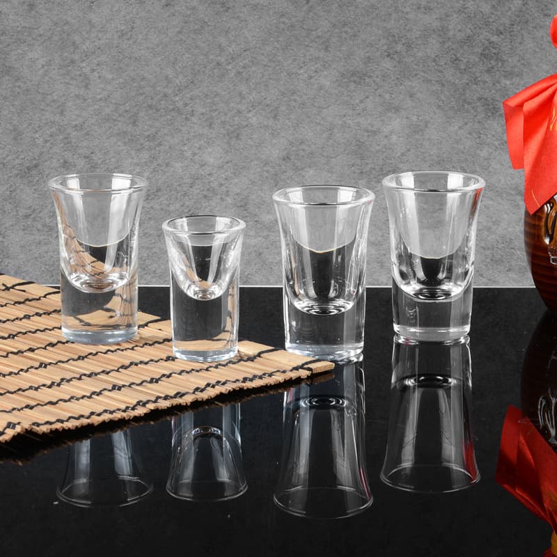 Thick-bottomed Glass Bullet Cup 30ml For Spirits Whiskey Single-mouth Design Suitable For Daily Use In Restaurants Kitchens