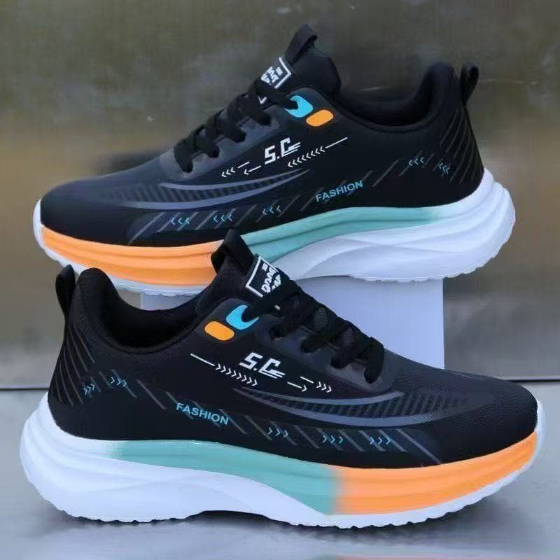New Men's Shoes 2026 Breathable Sneakers Casual Lightweight Soft Sole Running Trendy Non-Slip Wholesale