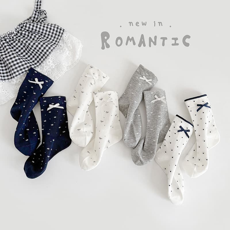 Mirok girls cotton socks autumn and winter new fashion jacquard casual sports socks boneless socks baby mid-tube socks