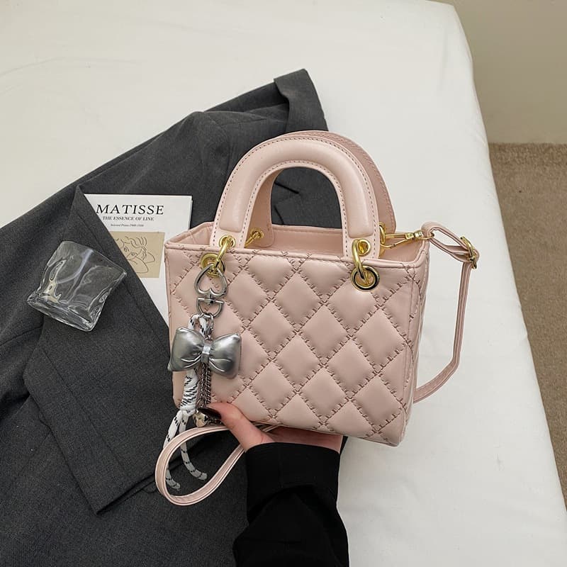 Minimalist Chic Diamond-Quilted Handbag 2026 Summer New Korean Style Vintage Casual Shoulder Crossbody Small Square Bag