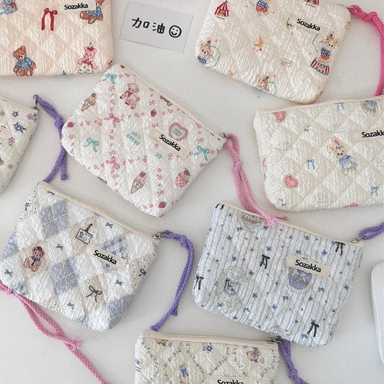 43162 Floral quilted quilted portable storage bag, cute and soft coin purse, lipstick storage bag, cosmetic bag