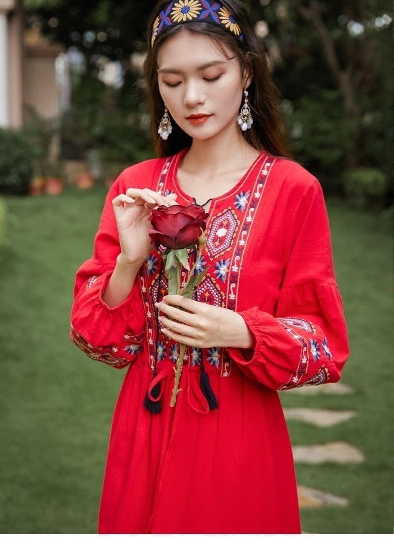 Tibetan Yunnan Ethnic Style Long Dress Heavy Embroidery White Dress Vacation Travel Dress Fairy New Arrival Women's Clothing
