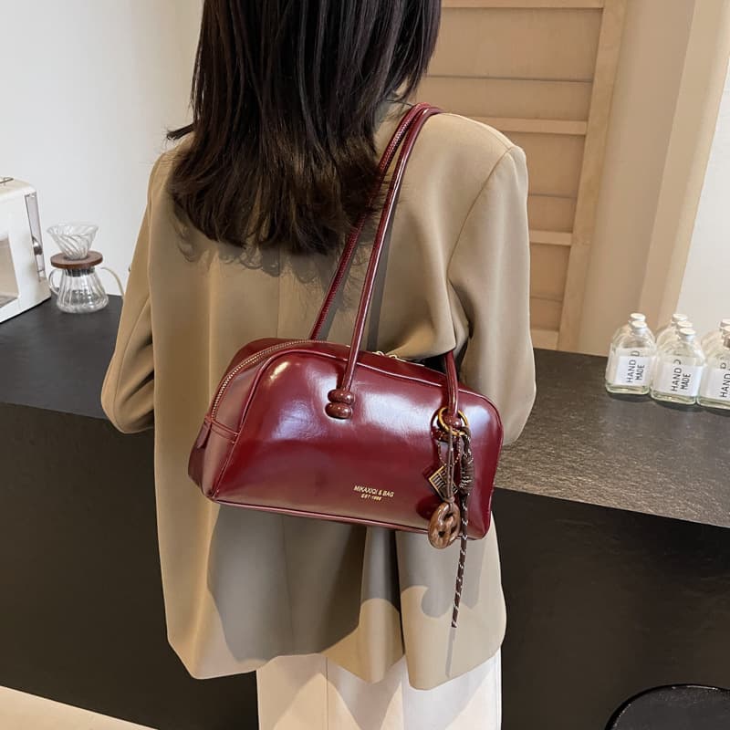 Maillard Style Pillow Baguette Bag Women's Fashion Handbag Minimalist Elegant Commuter Shoulder Bag for Work