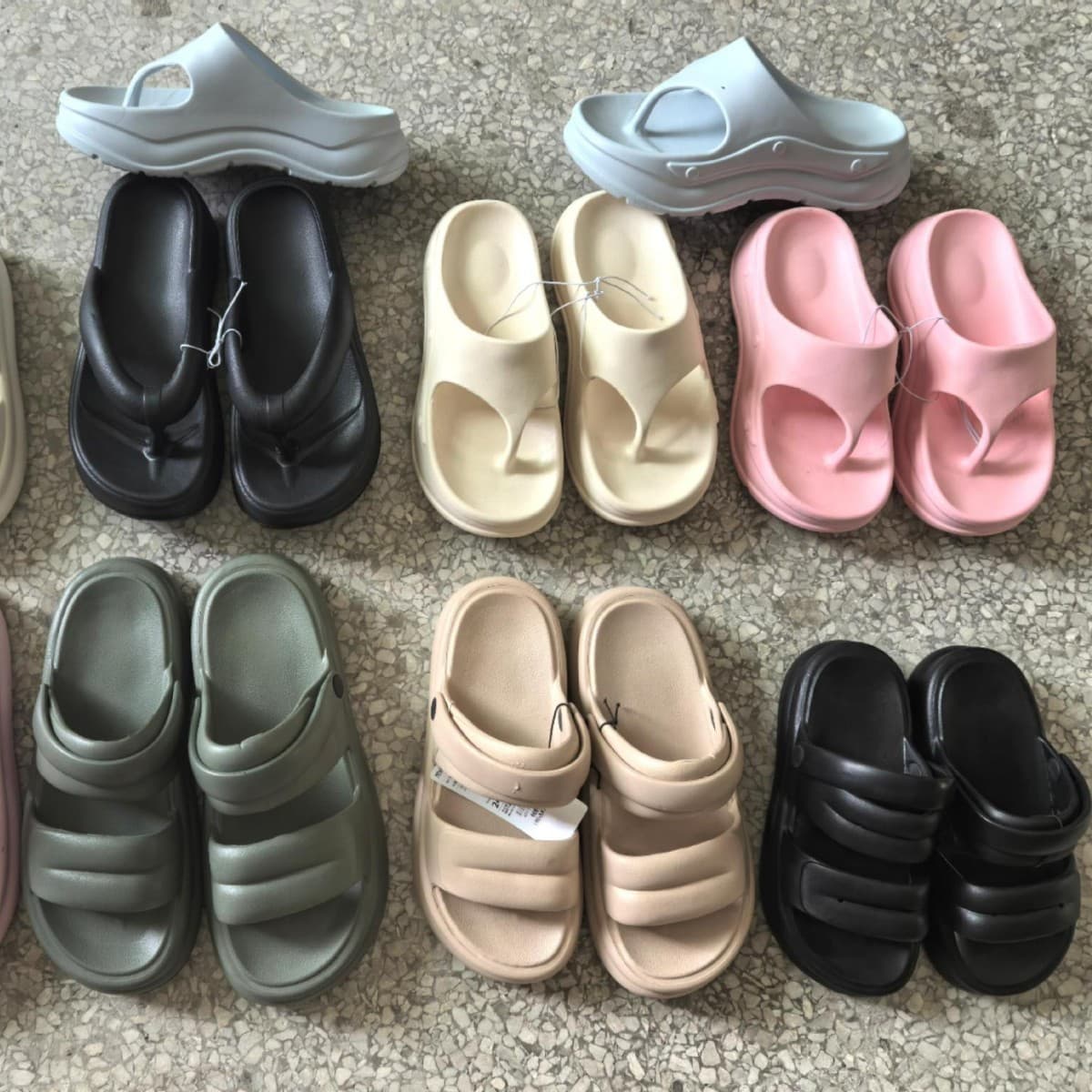 EVA Material Slippers for Men Women And Children Bathroom Indoor Home Use Affordable Clearing Sale Mixed Style Shower Sandals
