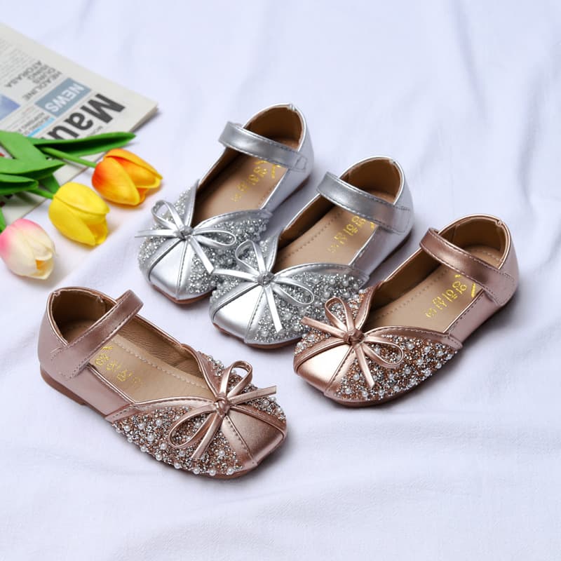 Princess shoes, girls' rhinestone shoes, 2025 new style, children's leather shoes, silver crystal summer soft-soled single shoes.