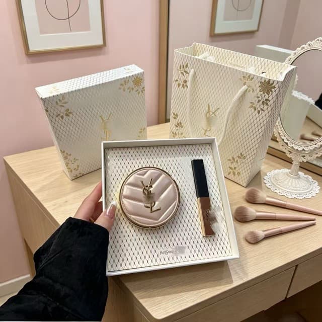 Counter big brand new product Saint-Lo pink star air cushion mesh gold empty box handbag