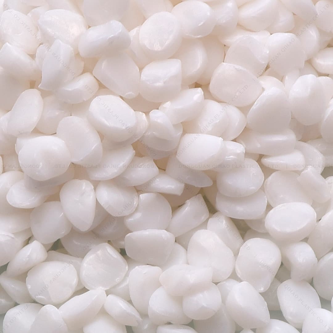 Barium sulfate filler masterbatch, transparent filler for PE blown film, high-transparency filler masterbatch for agricultural film and mulch film roll bags.