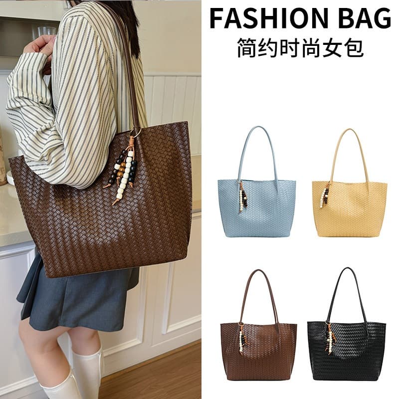 Large Capacity Bag for Women 2026 Fall New Arrival Textured Women's Handbag Simple Retro Shoulder Tote Bag for Commute