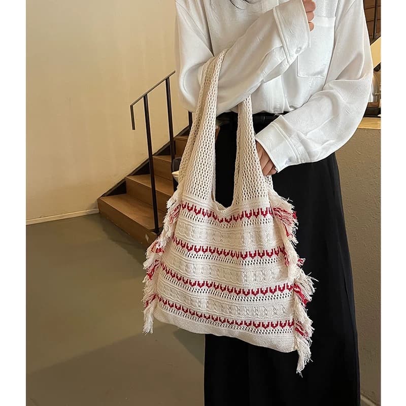 2024 New Crossbody Knitted Bag Ins Shoulder Bag Large Capacity Tote Bag Fringe Beach Bag