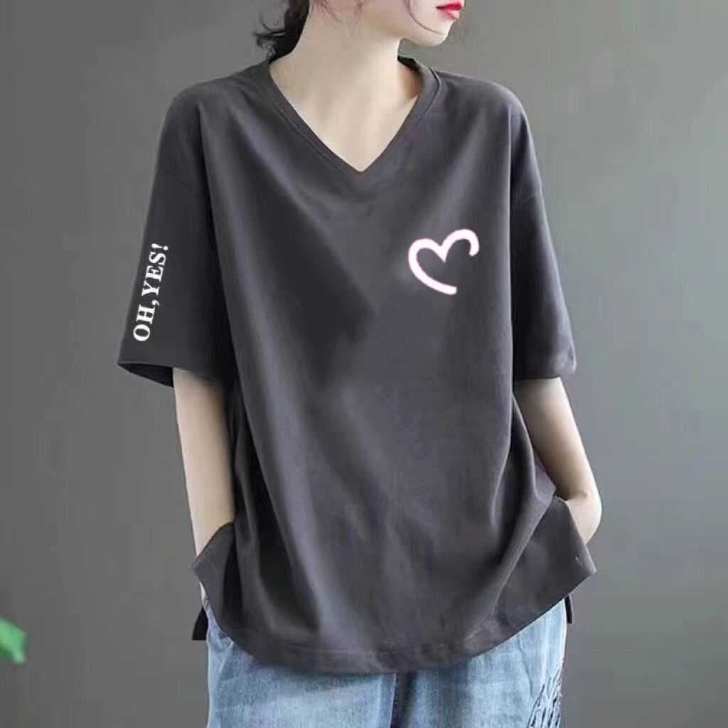 New Summer Short Sleeve Top for Middle-Aged Moms, Fashionable Plus Size Women's Clothing, V-Neck Loose Fit Cotton-Like T-Shirt for a Slim Look