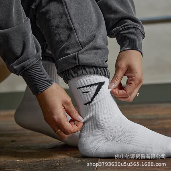 Gymshark Shark Socks Cotton Professional Sports Socks for Men and Women Training Outdoor Fitness Running Socks High-Top Terry Sole