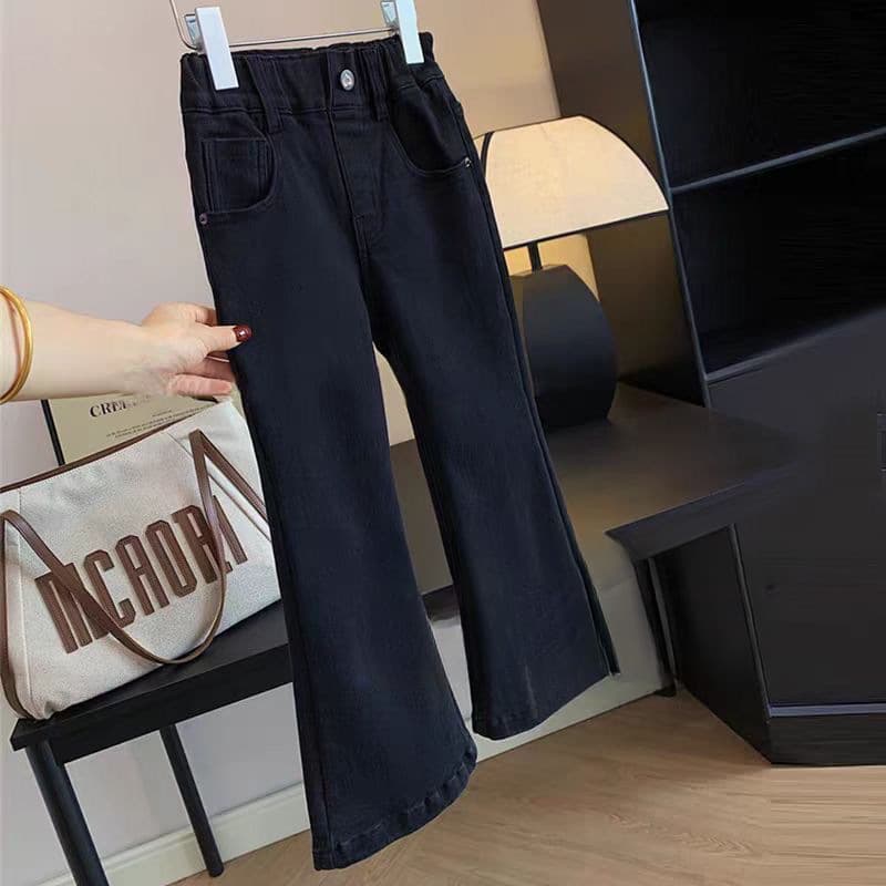 Korean Children's New Autumn Pants for Girls, Stylish Black Denim Slim Flare Pants 0059A037
