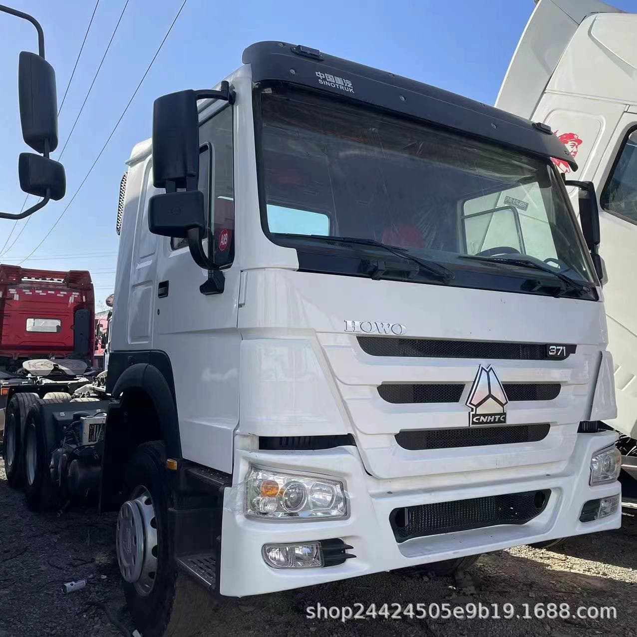Howo Tractor Head for Sale, Dual-Drive Freight Truck Head, 375HP Container Transport Truck Head