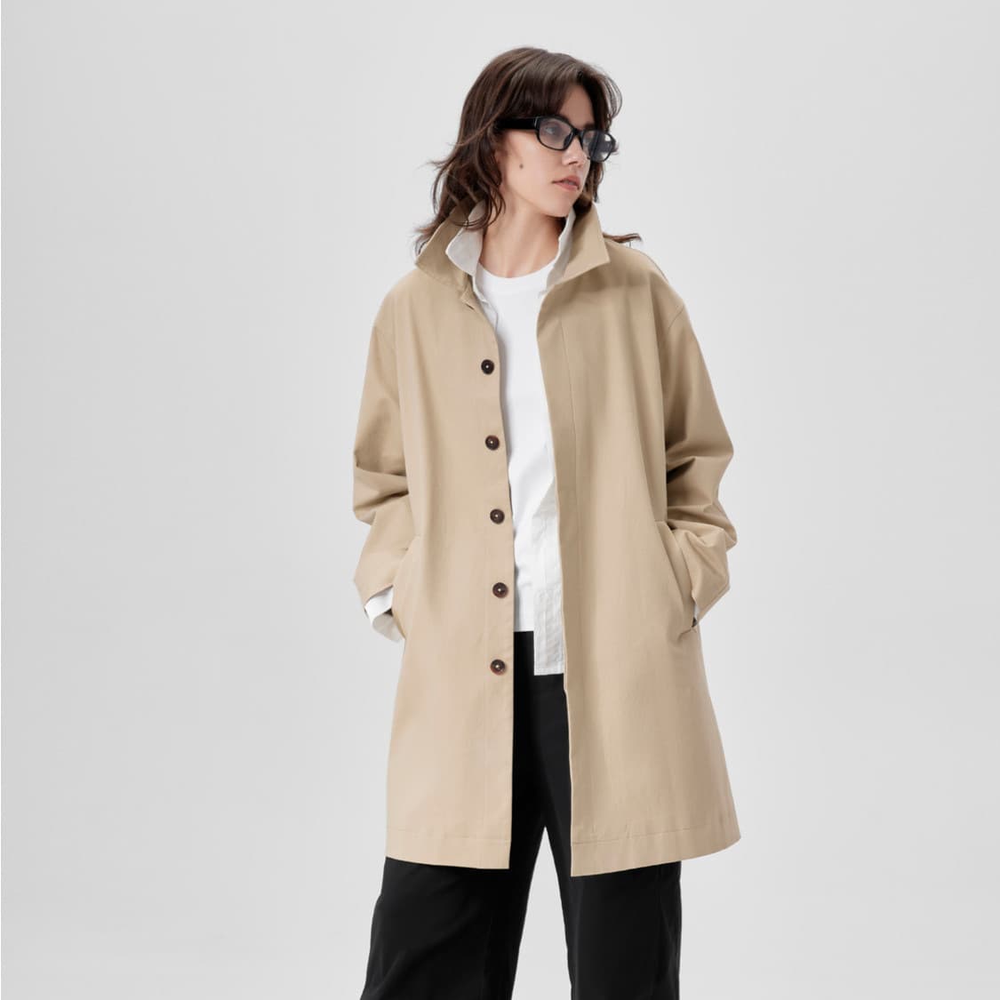 Windbreaker custom-made cotton minimalist pleated horn button mid-length windbreaker jacket boutique women's clothing factory