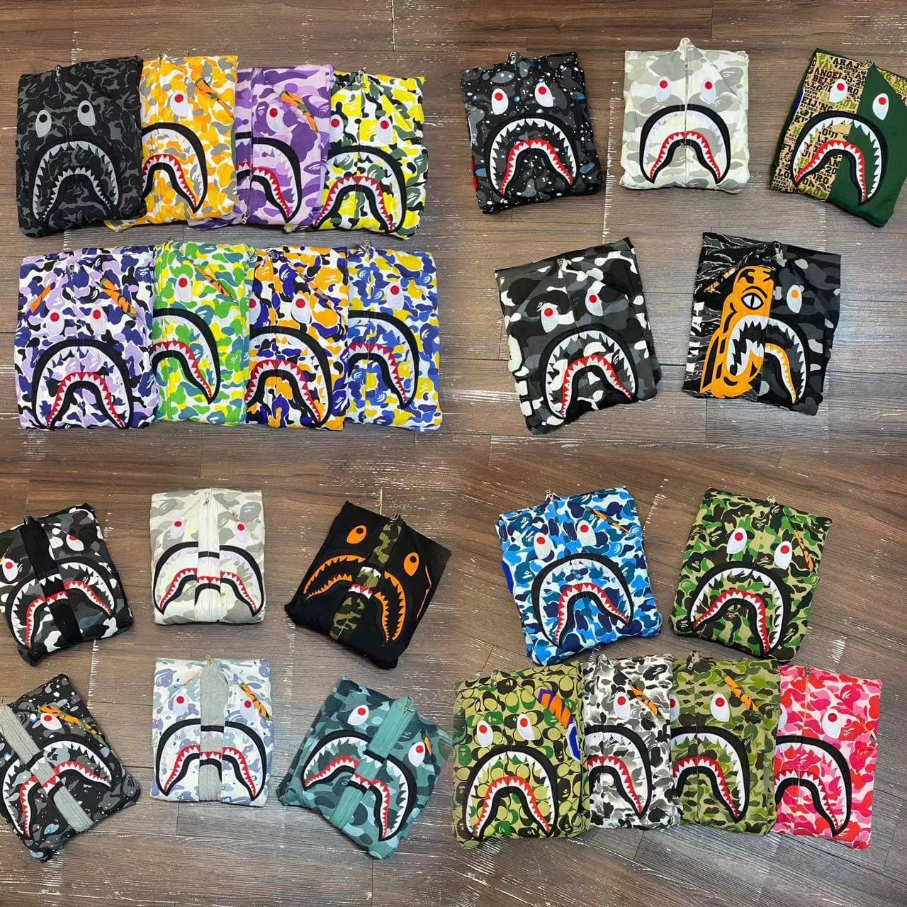 Trendy BAPE Shark Camouflage Zipper Hoodie Unisex Loose Fit Pure Cotton Fleece Long Sleeve Streetwear Style Zipper Cardigan