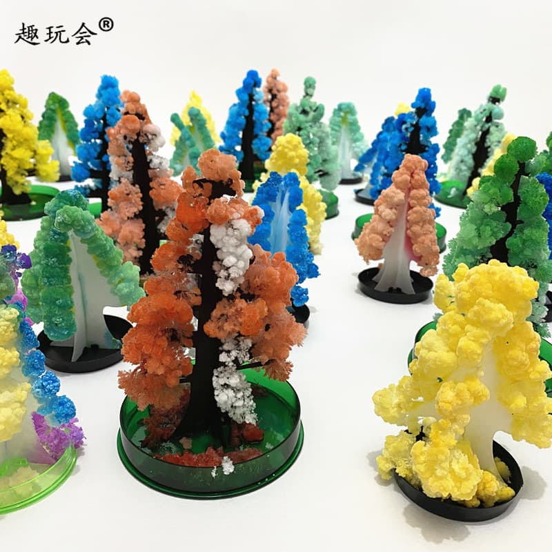 Christmas decorations, paper trees that bloom, crystallize, colorful magic Christmas trees, early education science experiments toys