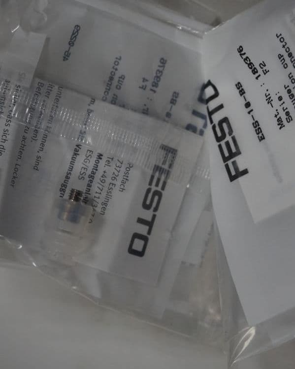 Festo 163165 FESTO Solenoid Valve CPE24-M1H-3GL-3/8 In Stock