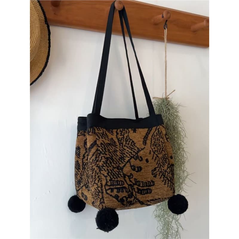 2025 New Fashion Versatile Shoulder Crossbody Bag for Women Premium Niche Design Handbag