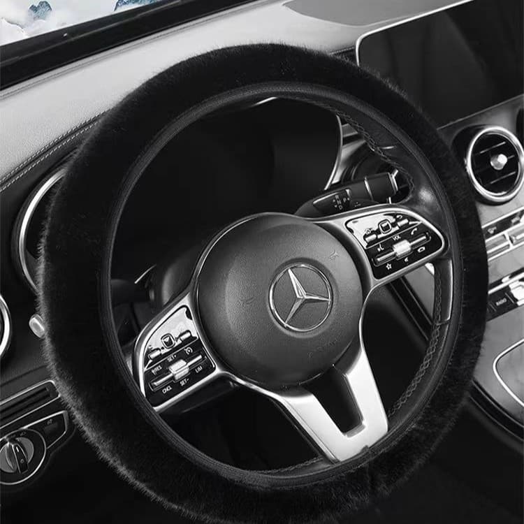 Winter short plush steering wheel cover, car handle for warmth, anti-slip, imitation mink fur decoration, universal safety belt type