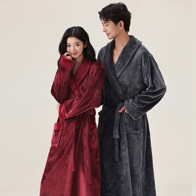 In Stock Bathrobe for Women and Men, Autumn/Winter Coral Fleece Thickened Flannel Sleepwear, Couples Homewear