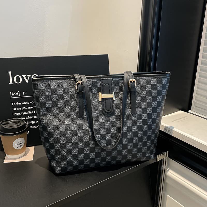 2026 New Retro Floral Tote Bag Large Capacity Commuter Shoulder Bag European and American Cross-Border Hot Style Versatile Business Bag
