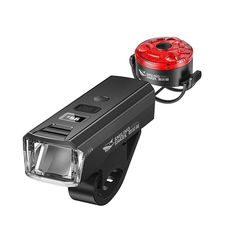 Outdoor multi-functional light-controlled outdoor cycling light, high brightness, long beam, detachable and portable bicycle light.