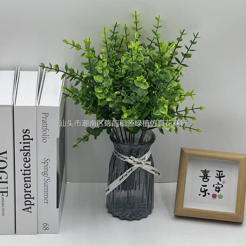 Amazon Cross-border Artificial Eucalyptus Stem Short Silver Dollar Branch Decorative Leaves Fake Green Plant