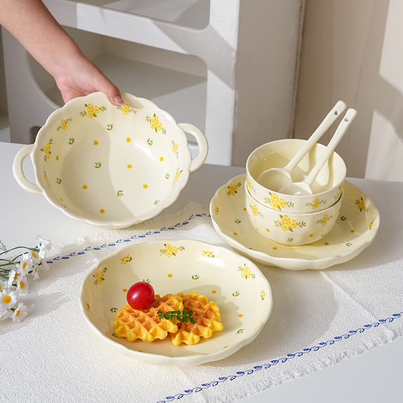 Glazed Floral Bowl and Plate Set for Home, Cute Tableware, Complete Bowl and Plate Set, New Fresh Ceramic Underglaze Bowl Set with Chopsticks