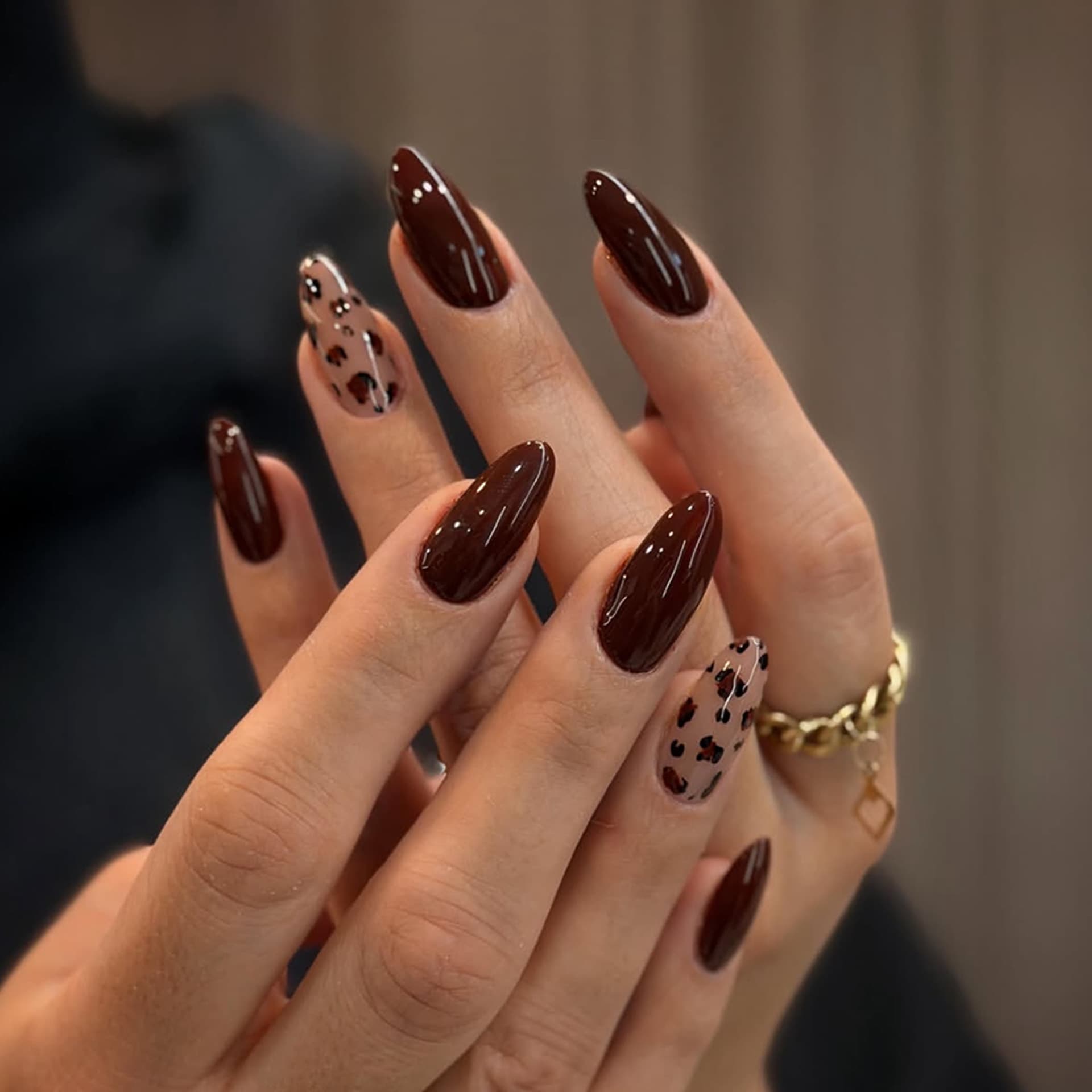 Lefan Nails Dark Brown Leopard Print Maillard Press-On Nails Autumn Winter Vintage Skin-Brightening Short Almond Fake Nails Nail Tips