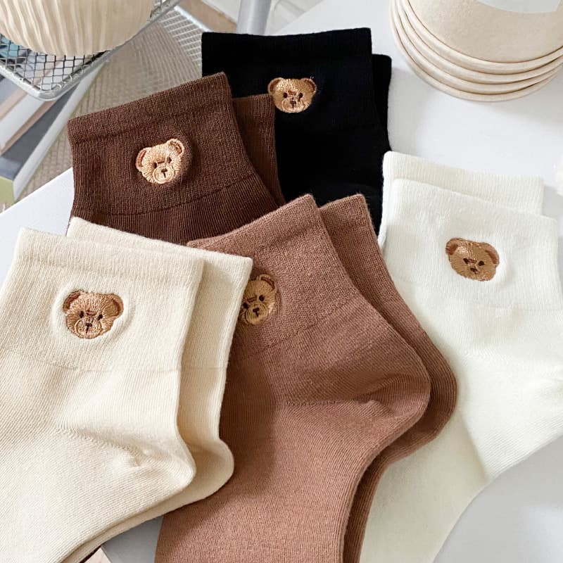 Bear socks women's mid-calf socks autumn thin Japanese cute embroidered shallow socks comfortable breathable socks women autumn