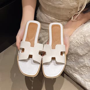 Korean Style Women's Summer Slippers Fashion Trendy Indoor Home Outdoor Low Heel Flat Beach One-Band Sandals