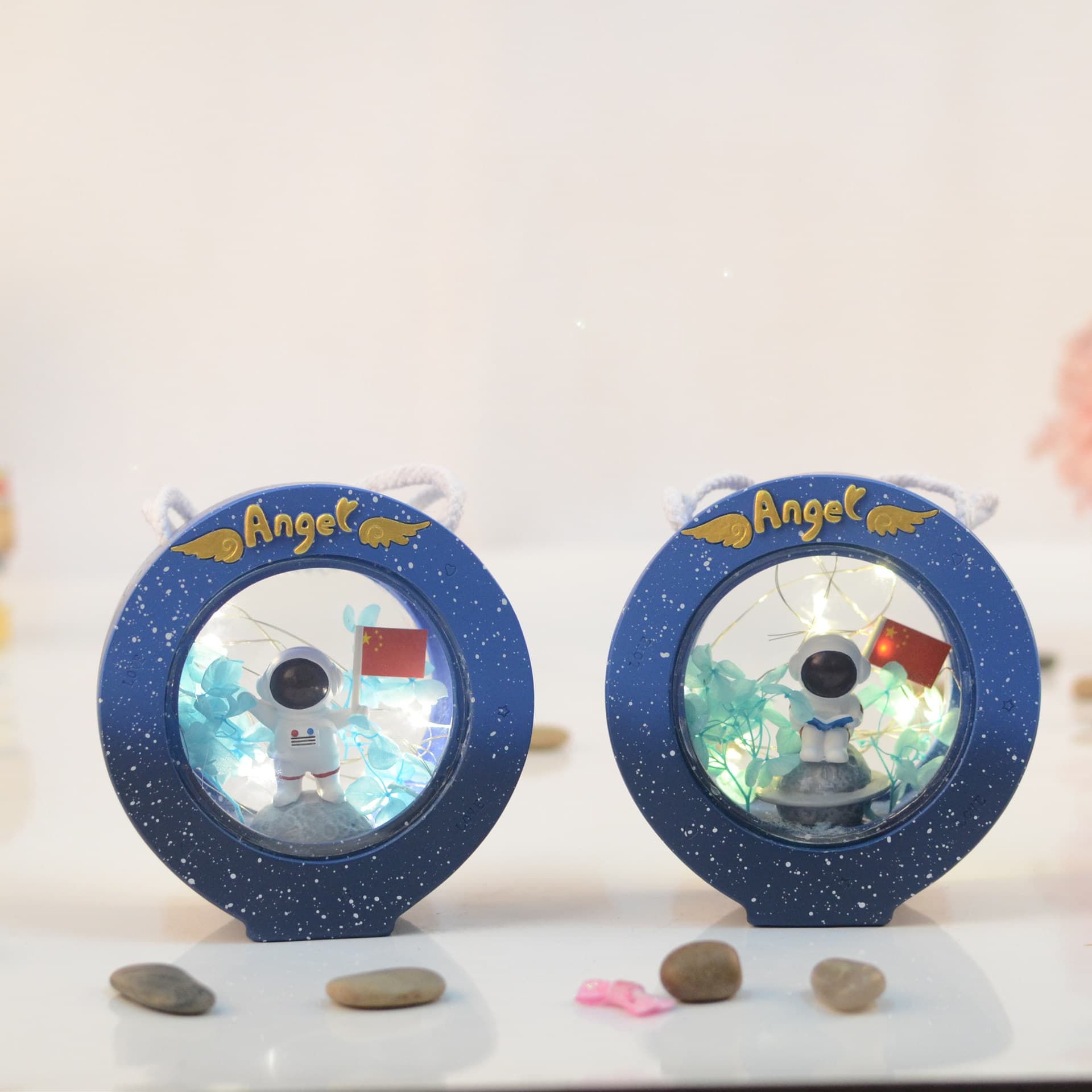 Star Astronaut Night Light Girl Heart Graduation Gift Resin Ornament Cartoon Astronaut Desktop Ornament Handmade