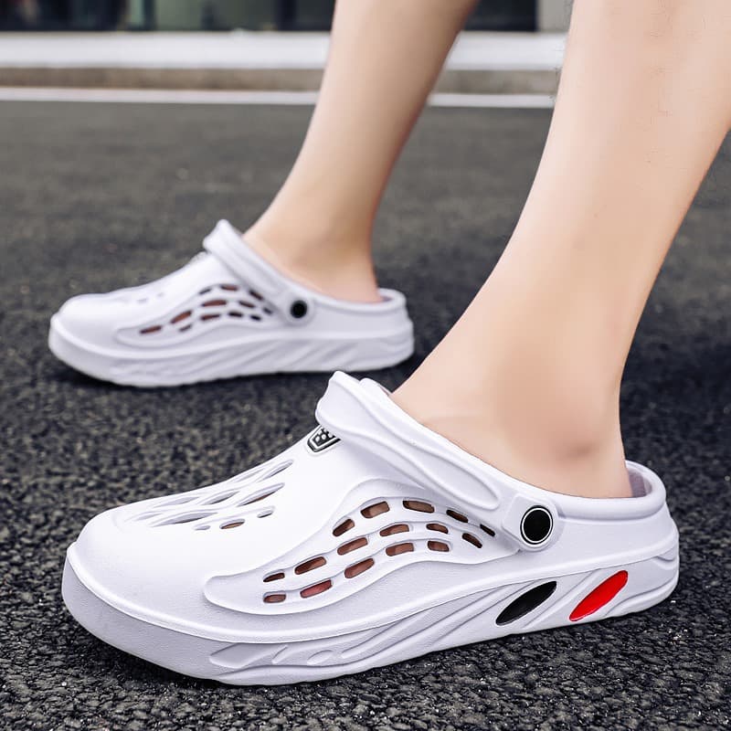 Men's Summer Slippers Outdoor Clogs Casual Sandals Home Half Slippers Korean Trendy Beach Shoes
