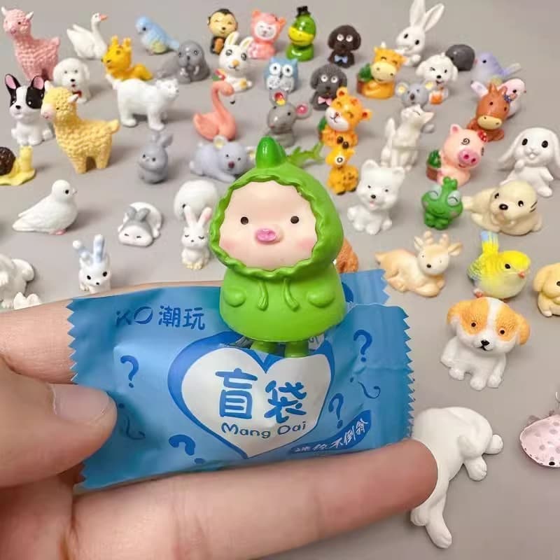 Miniature animal blind bag toys, mini simulation small gift items, children's gifts, food, toys, wine bottle blind box dolls