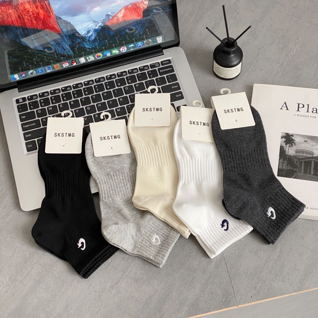 2025 Men's Socks Wholesale, Cotton Waistband Versatile Sports G Letter Embroidered Ankle Socks for Men, Mid-Calf Socks