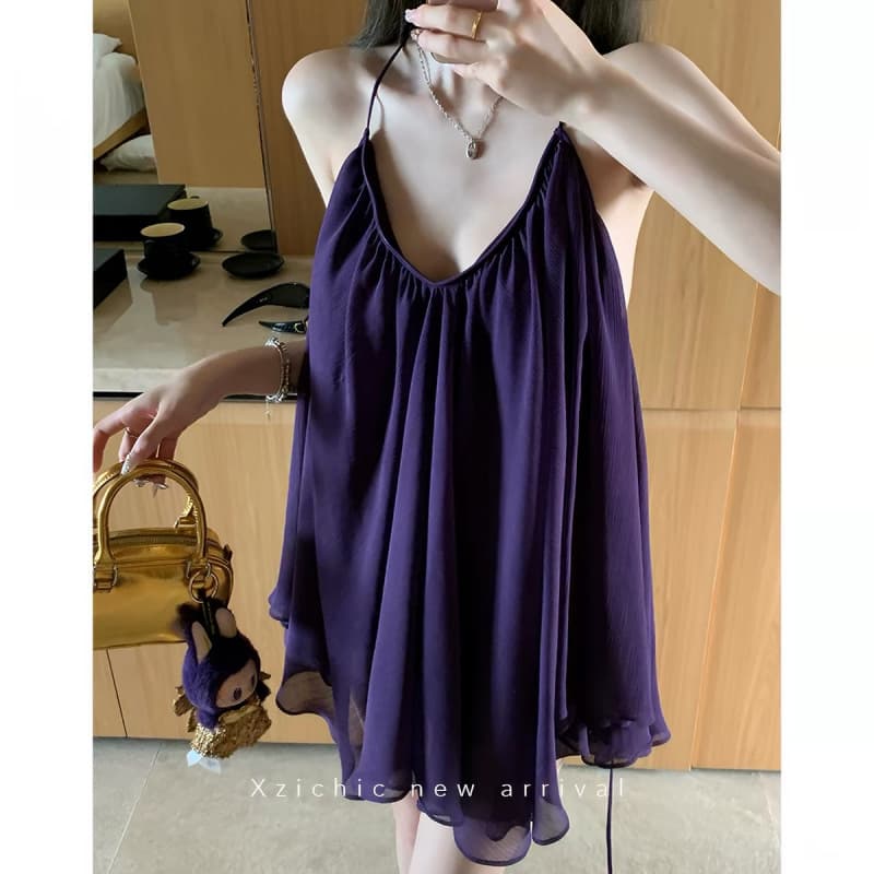 Cool and elegant French V-neck camisole, new summer style, chiffon sleeveless top for women.