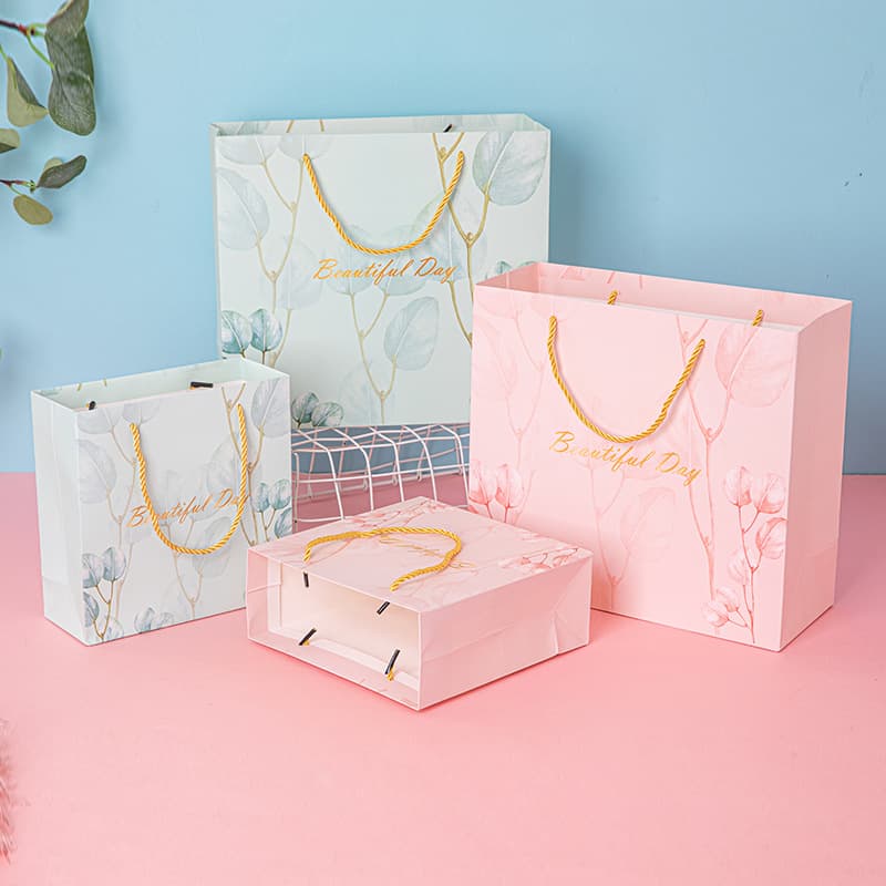 Manufacturer wholesale spot ins style gift bag handbag clothing shopping bag birthday return gift handbag souvenir