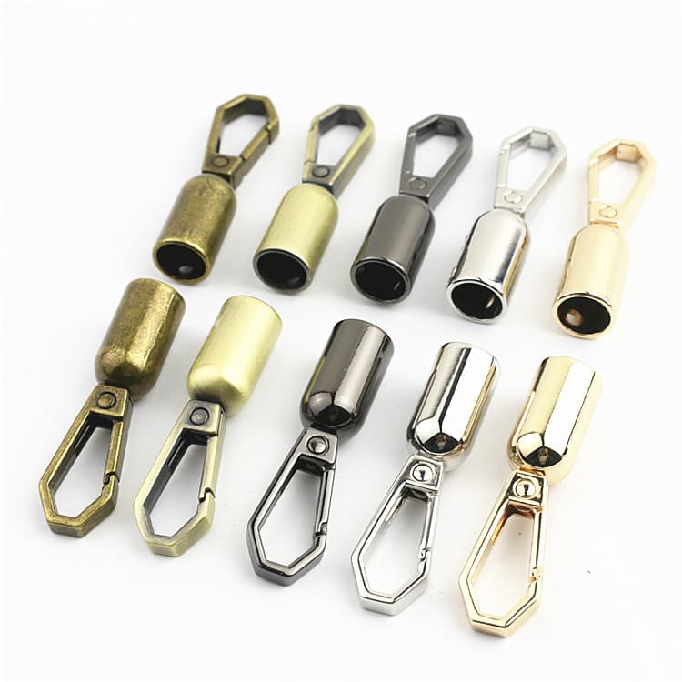 Hardware accessories for bags, leather goods, and handbags; decorative buckles; handle hooks; bag strap hardware; inner diameter 8mm.