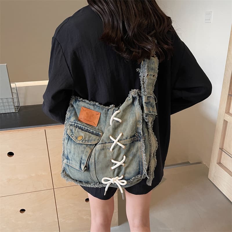 Vintage Denim Bag with Frayed Edges, Niche Design 2025 Spring/Summer Fringe Shoulder Bag, Large Capacity Crossbody Bag for Students and Commuters