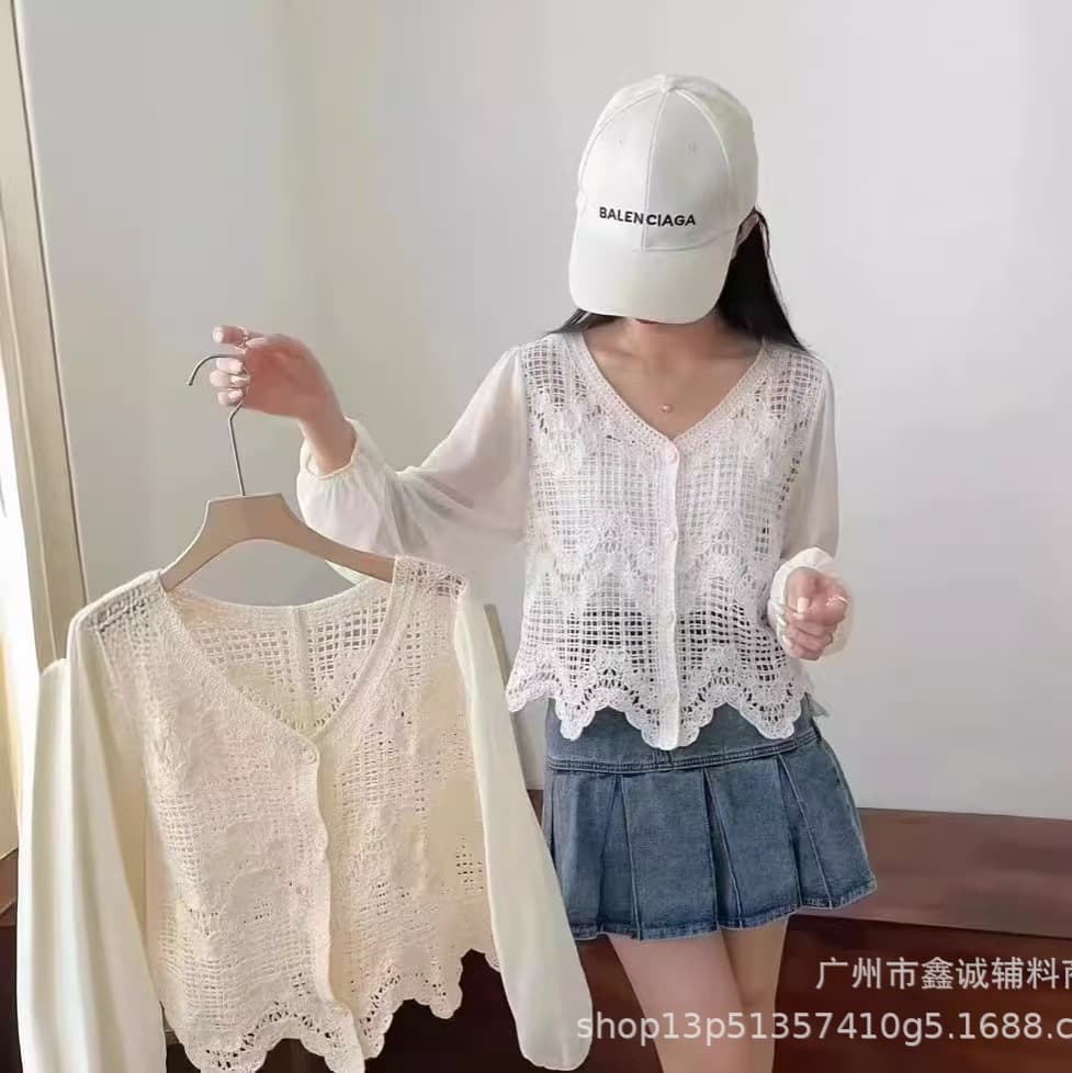 Korean Style New V-Neck Hollow Out Chiffon Top, Fashionable and Versatile Retro Design, Unique Crochet Blouse