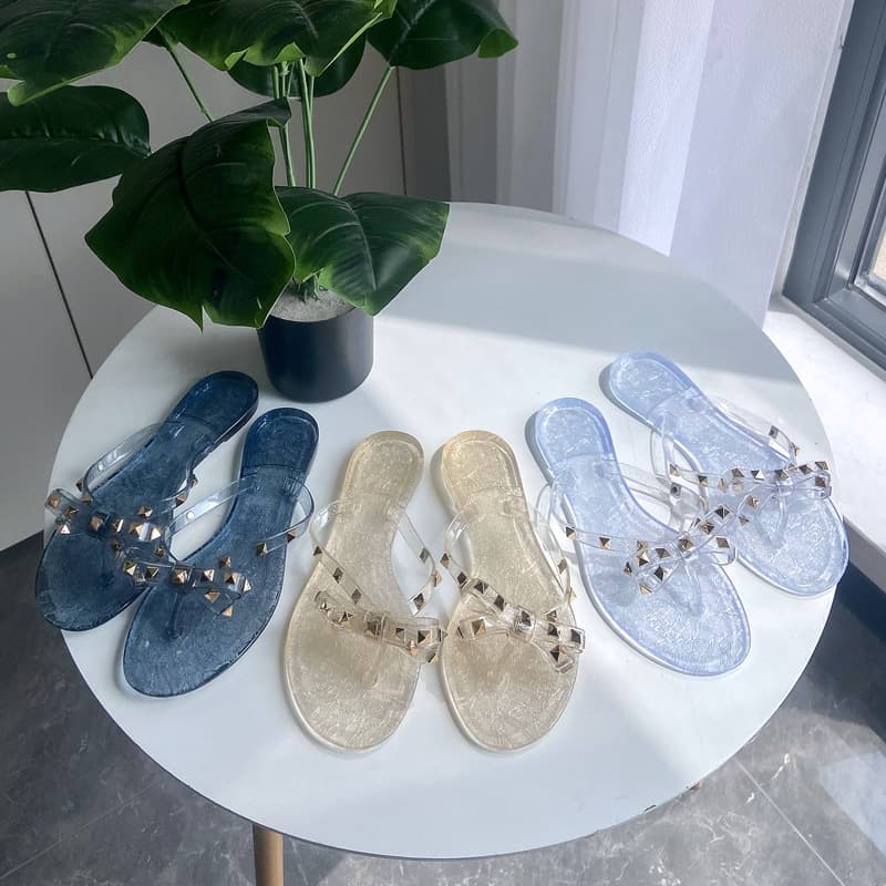 Size 36-42 European and American Rivet Flip Flops, Wholesale Summer Women's Jelly Sandals for Cross-Border Trade