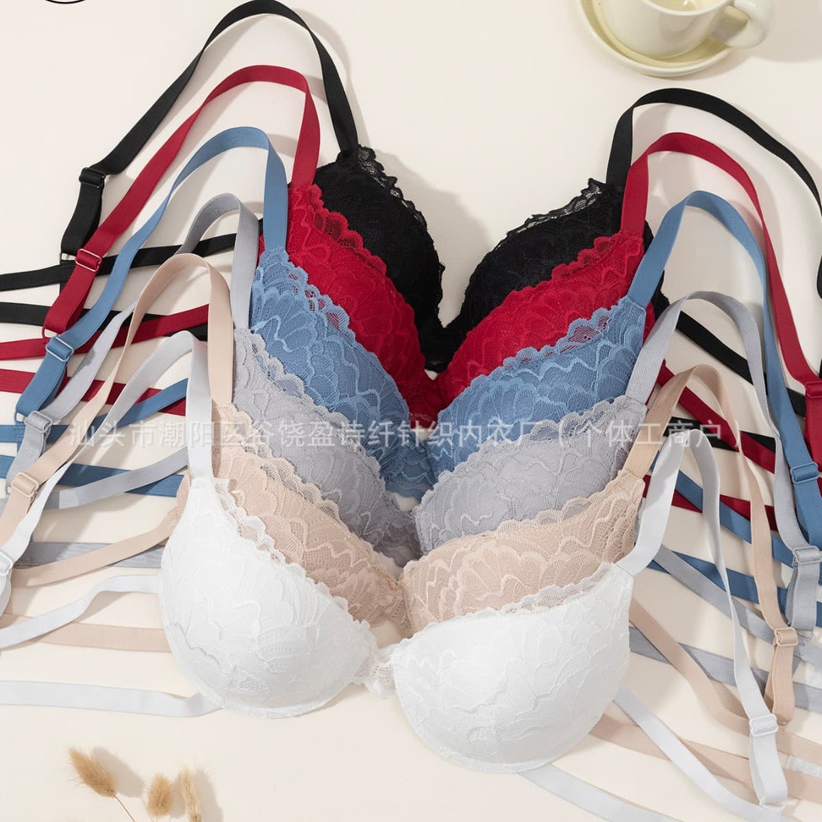 Sexy Lace Underwear Comfortable Gathered Bra Fashion Thin Back Beautiful European Bra Nylon Fabric with Steel Ring 3/4 Cup Sponge Lining