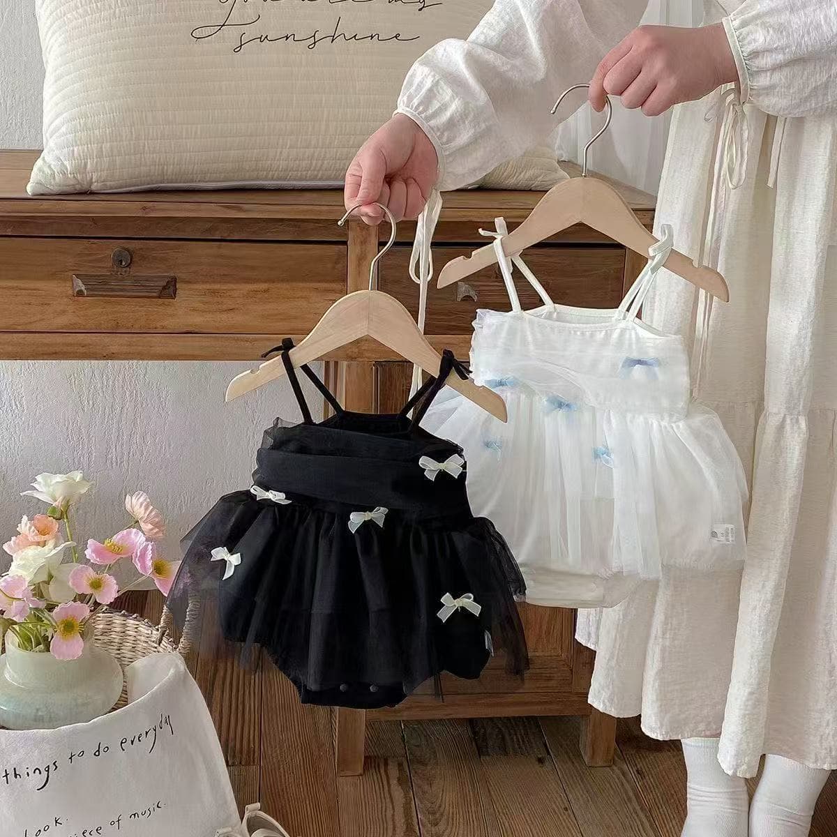 Summer Thin Strap Dress Baby Princess Outfit, Baby Romper Bodysuit for 100 Days, Full Month, and First Birthday