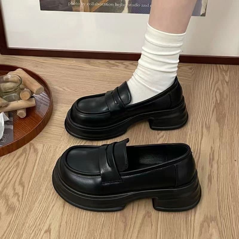 Round Toe Thick Sole Women's Single Shoes Black College Style Leather Shoes Versatile British Loafers 2026 Formal Shoes JK Shoes