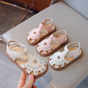 2026 Spring Summer New Embroidery Closed-Toe Soft Sole Baby Girls Sandals Little Girl Chinese Style Sandals Girls Princess Sandals