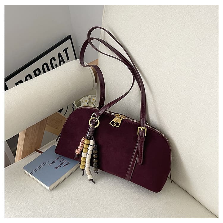 Vintage Matte Underarm Bag 2026 Early Autumn New Handbag Suede Shoulder Bag Casual Shell Underarm Bag for Women