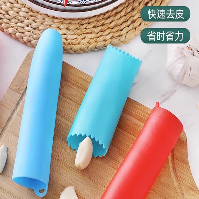 Factory Wholesale Silicone Manual Garlic Peeler Roller Bottom Peeler Garlic Rubbing Tool Kitchen Garlic Peeling Gadget