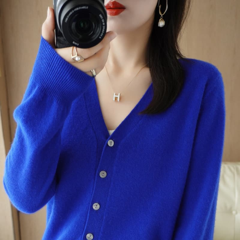 Cardigan Jacket Women's Knitted Bottoming Shirt V-neck Long Sleeve 2025 Spring Season New Outerwear Sweater Women's Korean Style