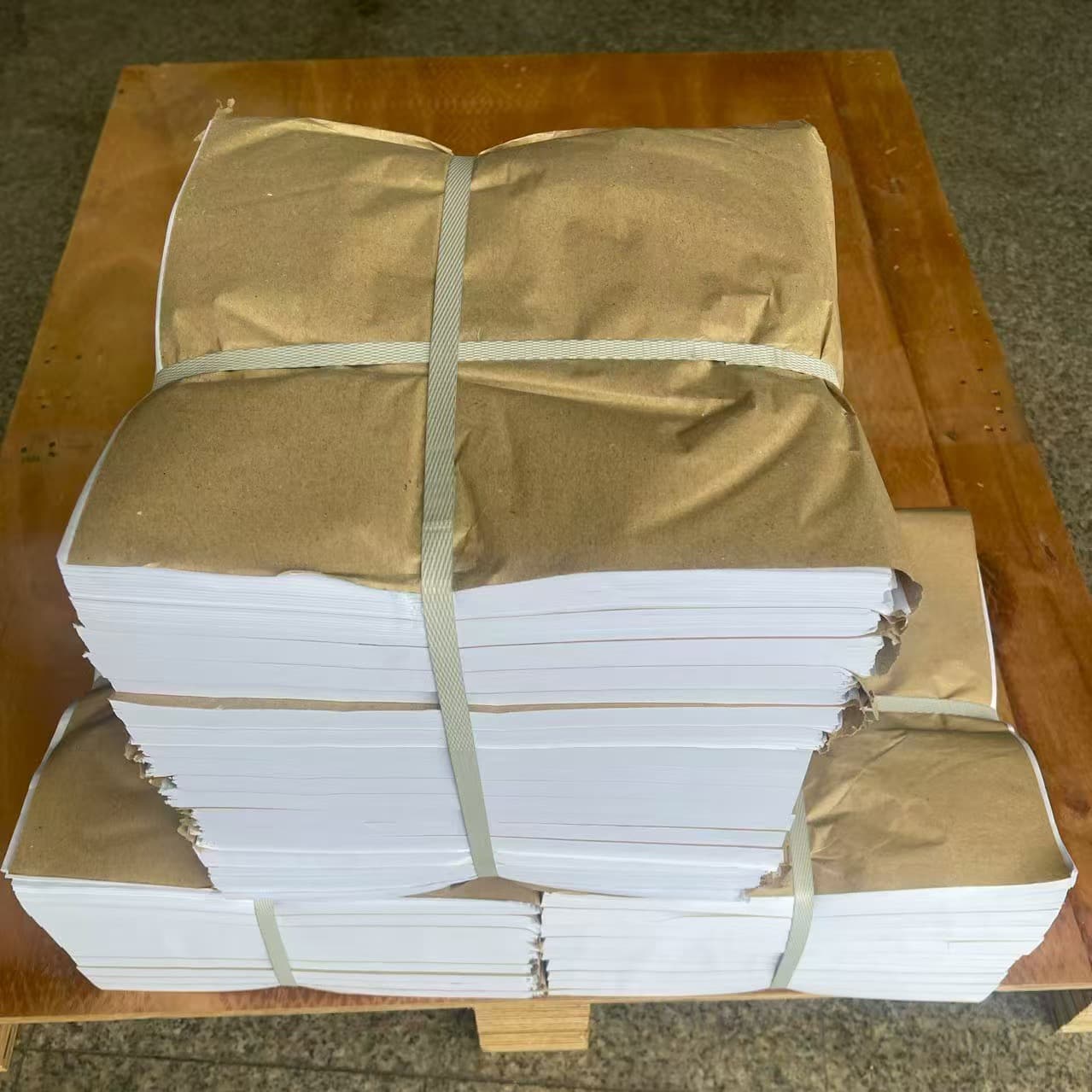 17-gram copy paper, tissue paper, thin sheet for wrapping shoes, hardware, plastic industrial parts, interlayer packaging, filling, folding.