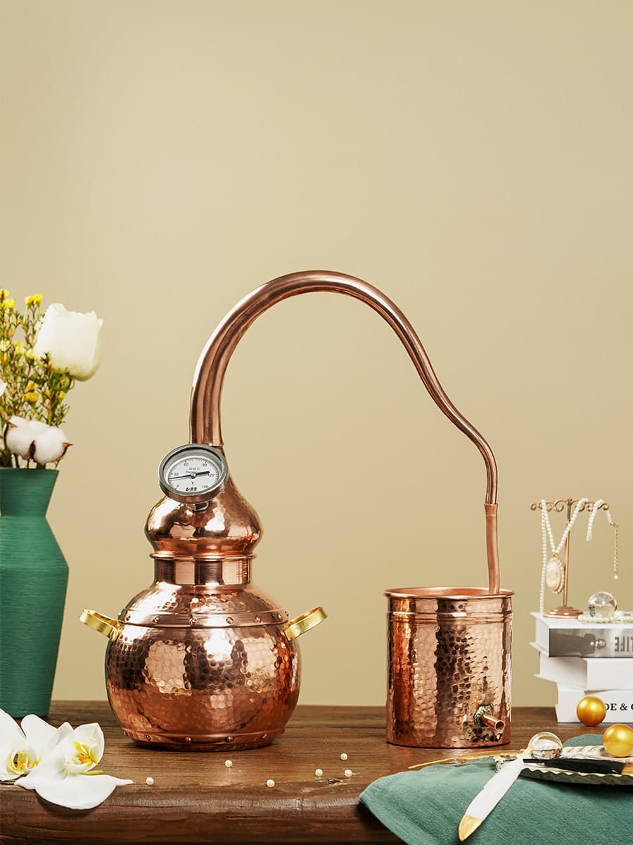 Home Small Distiller Pure Hydrosol Distillation Machine Essential Oil Extractor Traditional Wine Distiller Purple Copper Purification Equipment